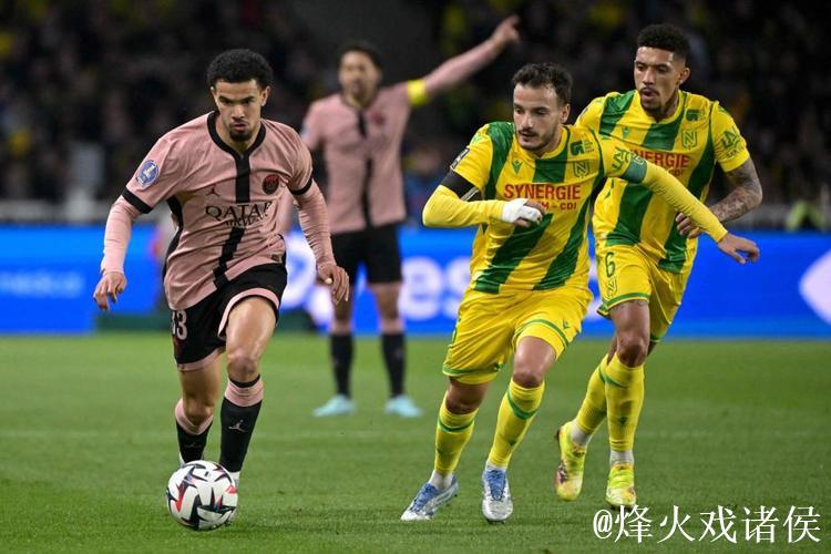 维蒂尼亚建功阿什拉夫休战 巴黎1-1战平南特保持30轮不败