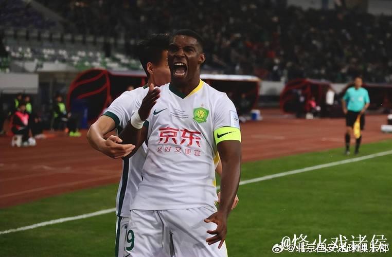 足协杯-法比奥上演帽子戏法 国安3-0完胜河南夺冠晋级亚冠 足协杯-法比奥上演帽子戏法 国安3-0完胜河南夺冠晋级亚冠